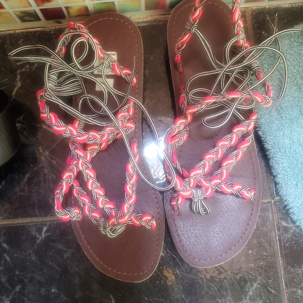 Sandals - Picture 3 of 3